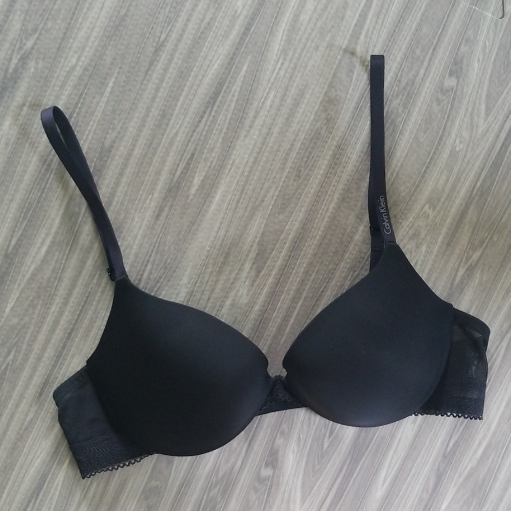 Clavin Klein black bra 34B